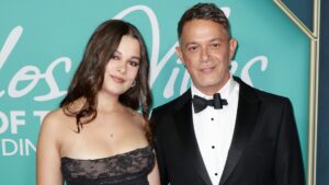 Manuela Sánchez, hija de Alejandro Sanz, debuta en portada de ¡HOLA!