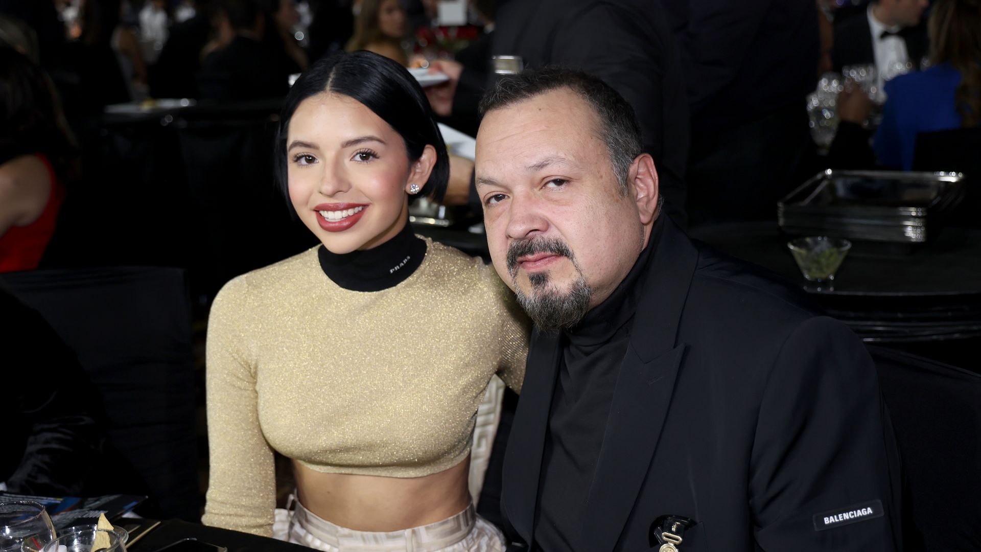 Pepe Aguilar felicita a Ángela Aguilar en sus 23 años