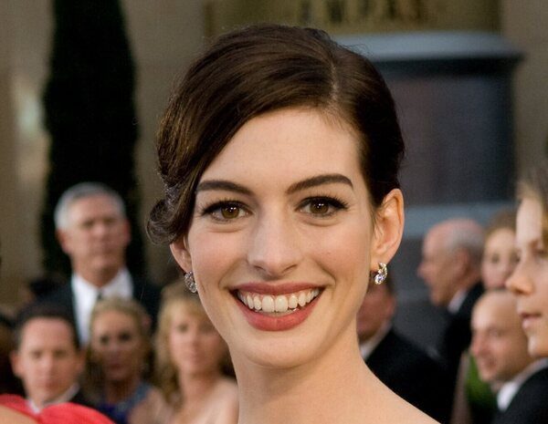Anne Hathaway da un 10/10 a Digger pese al fracaso en taquilla
