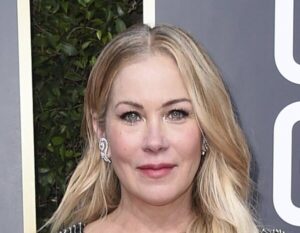 Christina Applegate: mal diagnosticada tras 5 años de tratamiento