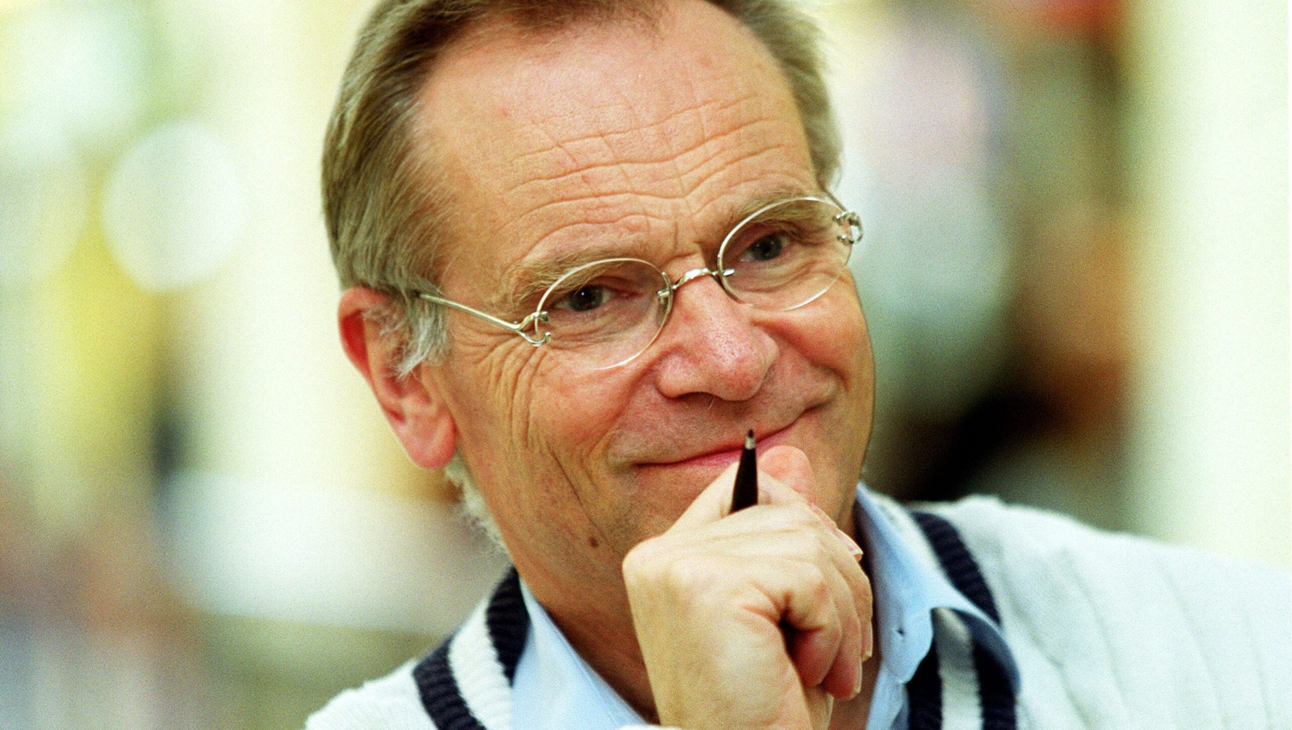 Muere Jeffrey Archer, autor de Kane & Abel, a los 86 años
