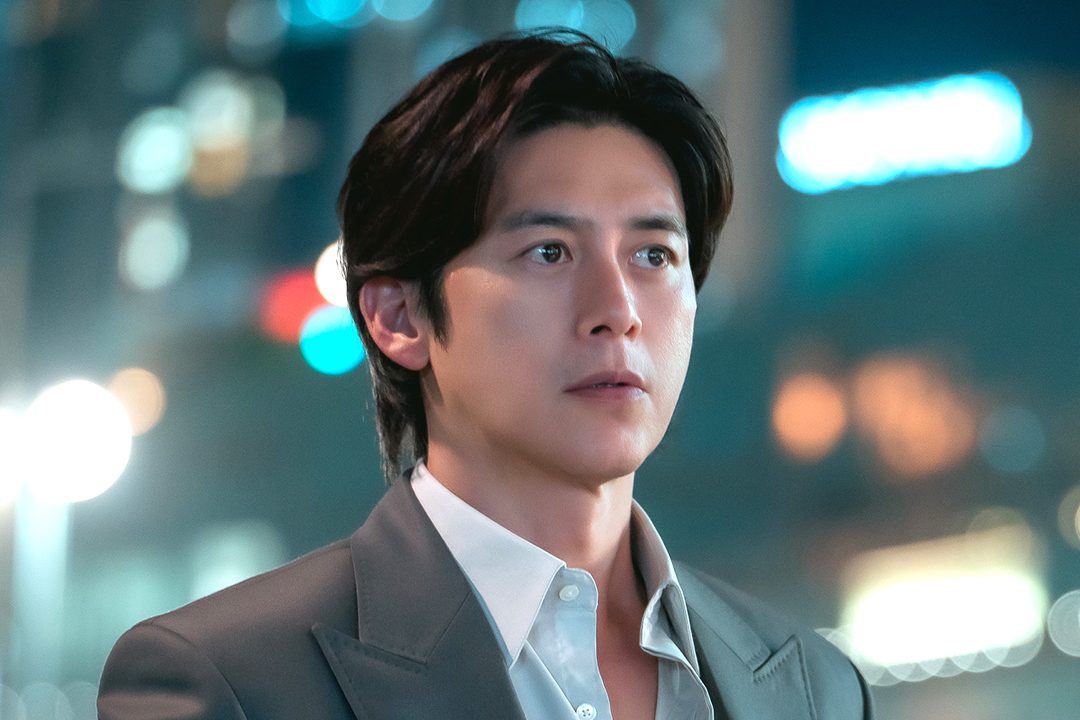 Go Soo vuelve al romance tras 15 años en Nine to Six