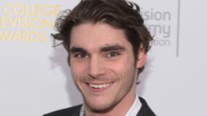 RJ Mitte, actor de Breaking Bad, muere a los 34 años