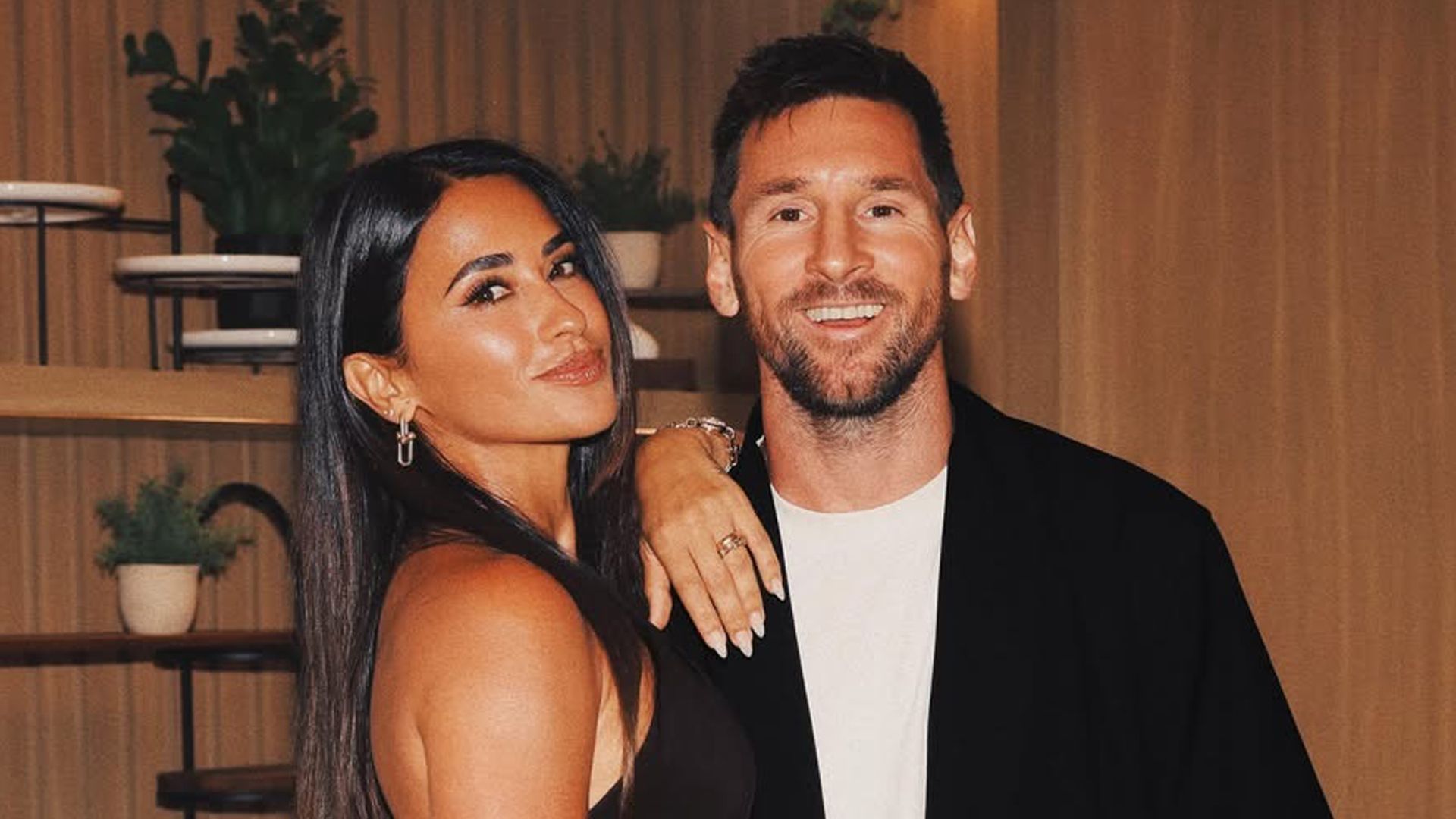 Messi y Antonela Roccuzzo: así fue el adiós a la Selección