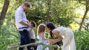 Meghan Markle viaja tras acusaciones contra su padre