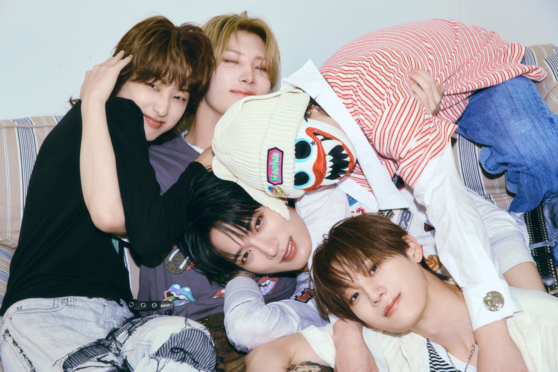 hrtz.wav revela el diseño de su light stick oficial