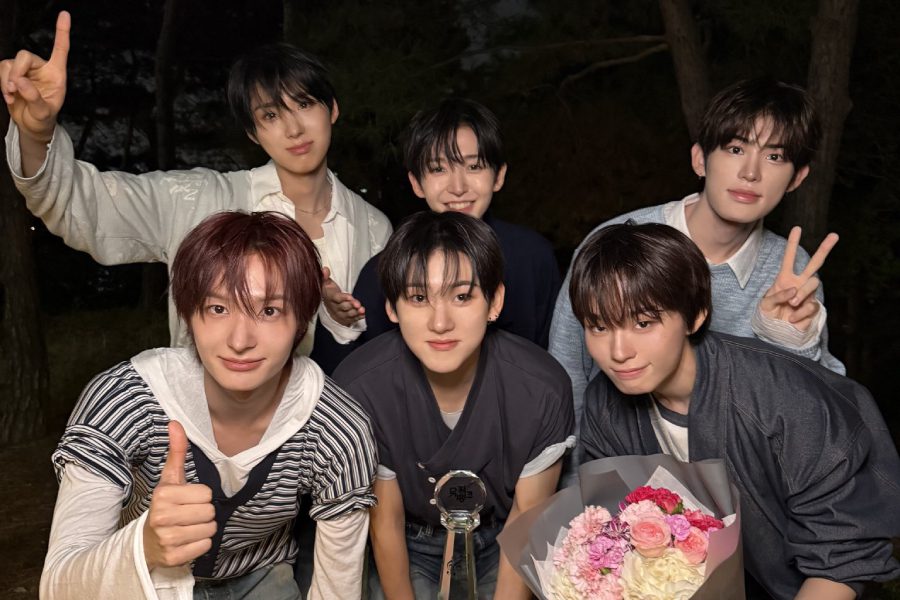 KickFlip gana su primer trofeo con Puzzle Piece en Music Bank