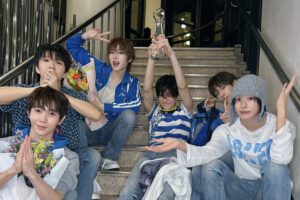 NCT WISH gana su primer trofeo con I SPY en Music Bank